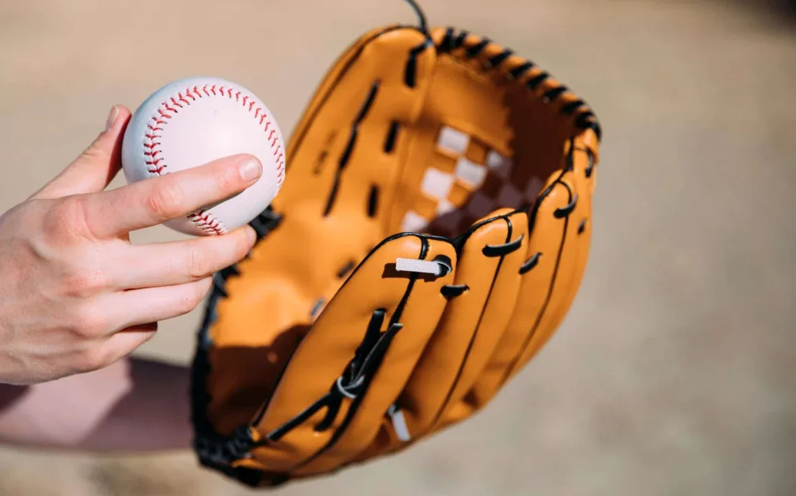  How to Measure for a Baseball Glove